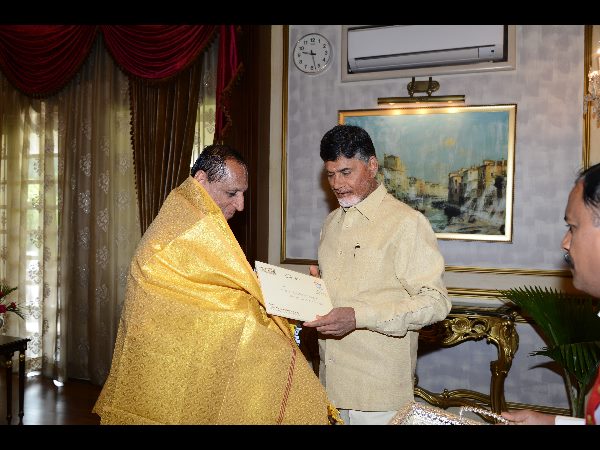 పుష్కరాలకు ఆహ్వానం