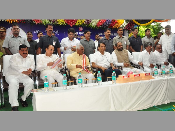 సురేష్ ప్రభు