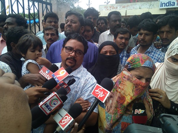 నయీం తల్లి కంటతడి