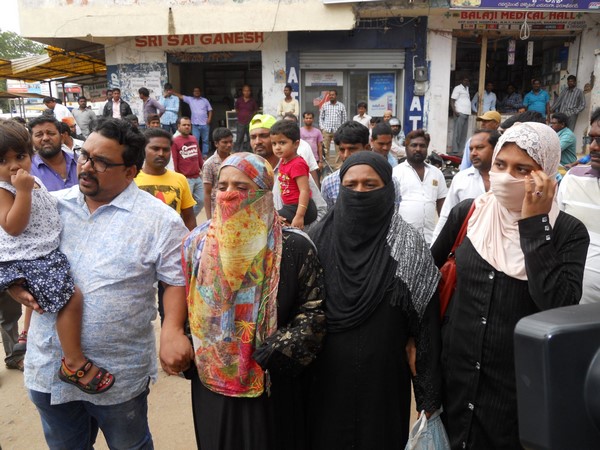 నయీం కుటుంబసభ్యులు