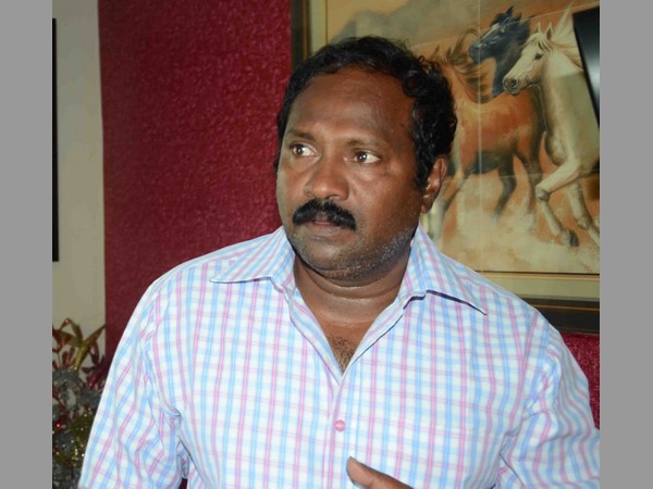 కూలీగా మొదలెట్టి, కోట్లు సంపాదించాడు 