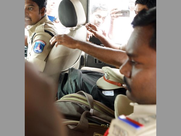 నయీం లీలలు ఎన్నో