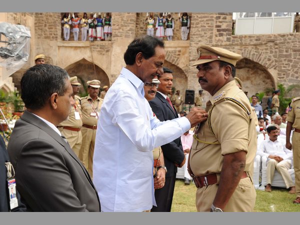  మోడీ కితాబు