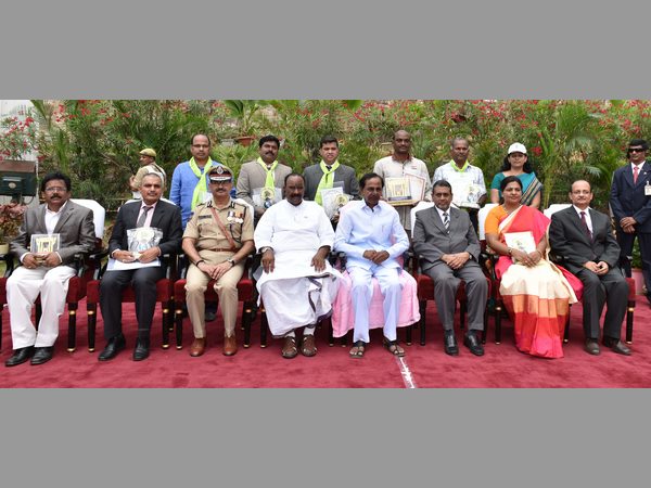  పేదలకు అండ