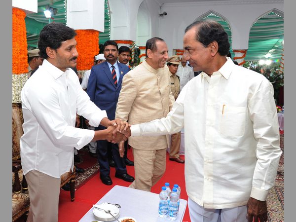 కోడెలను అడిగిన జగన్