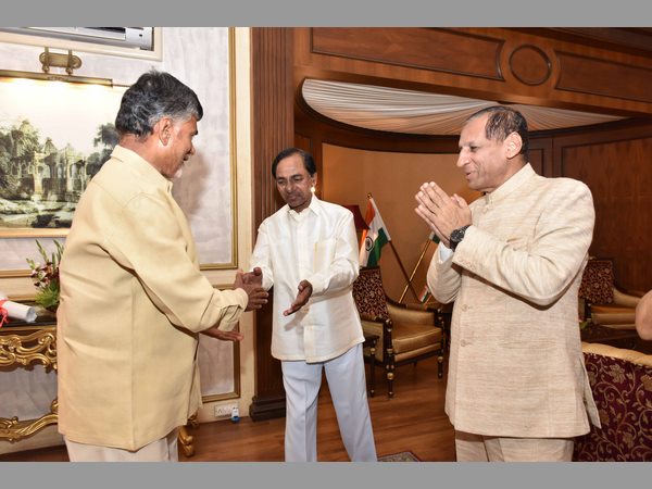  గవర్నర్‌తో కేసీఆర్