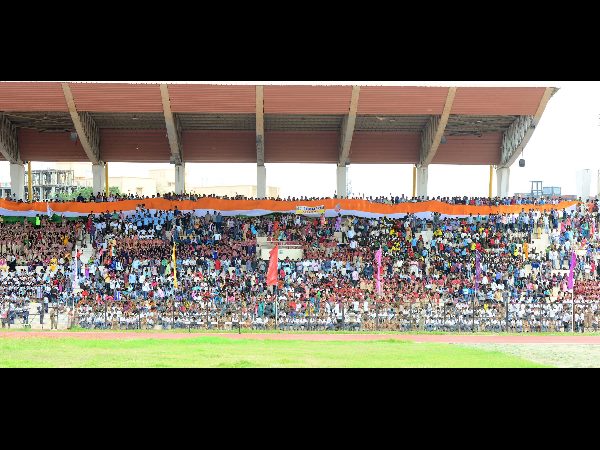  అమ్మాయిల్ని ప్రోత్సహిస్తే..