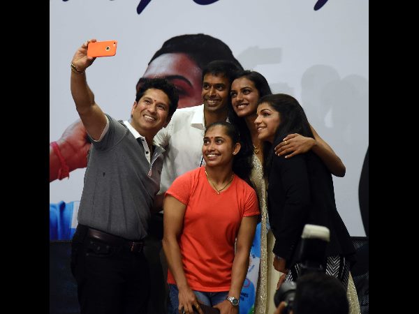 కార్లతో..