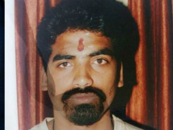 Police arrested dakuri babu directly from TV9 live interview Police arrested dakuri babu directly from TV9 live interview