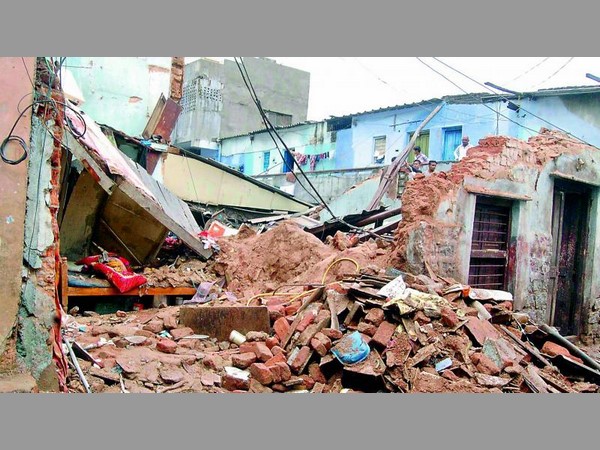 భోలక్‌పూర్‌లో ముగ్గురు మృతి 