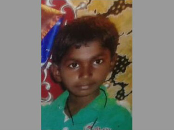 గాంధీ మార్చురీ వద్ద మంత్రుల పరామర్శ