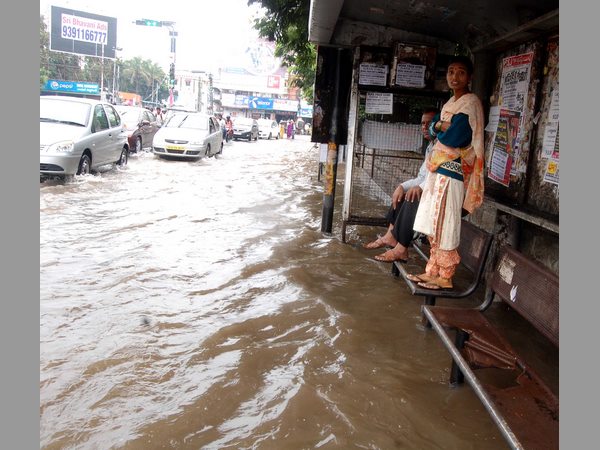 భారీ వర్షం