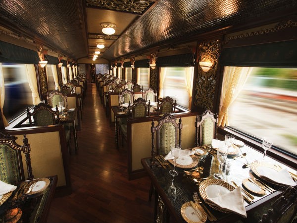 రైళ్లలో స్పా