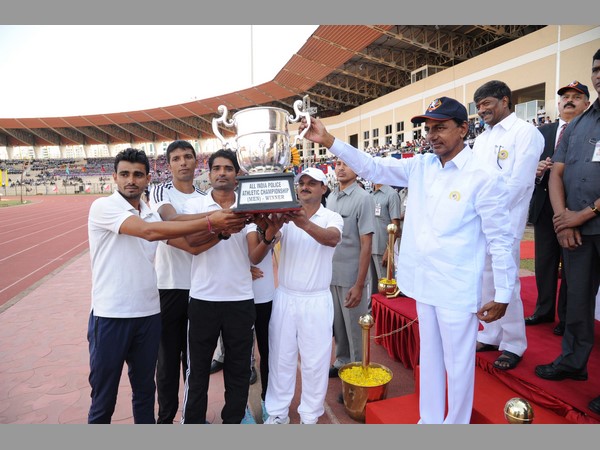 తెలంగాణను చూసి వెళ్లండి