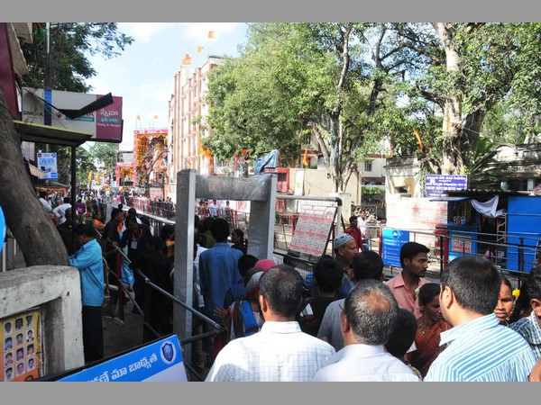 భక్తుల రద్దీ