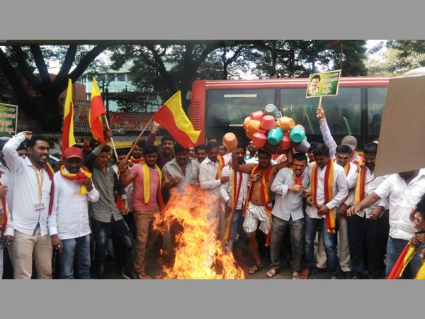 విషం తాగిన అన్నదాతలు