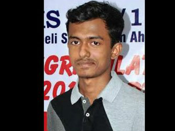  టీ ఎంసెట్లో ఏపీ అమ్మాయి టాప్: 8వ ర్యాంకులో డ్రైవర్ కూతురు(పిక్చర్స్)