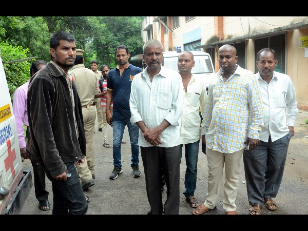 హాస్టల్లో సూసైడ్ హాస్టల్లో సూసైడ్