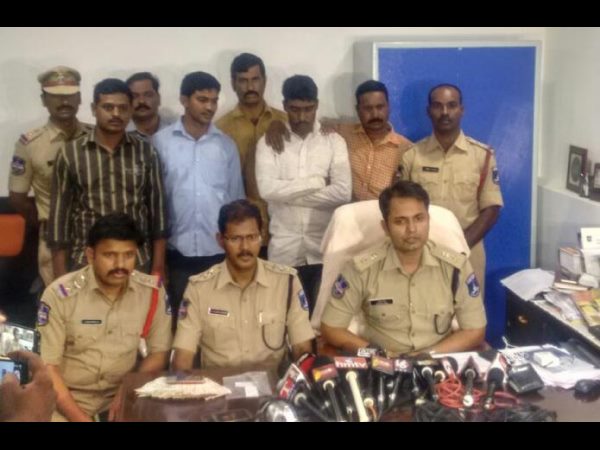  లొంగదీసుకోవాలనుకుంటే ససేమీరా