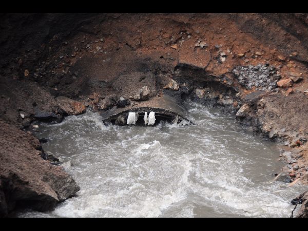 ఎన్టీఆర్ మార్గంలో గొయ్యి