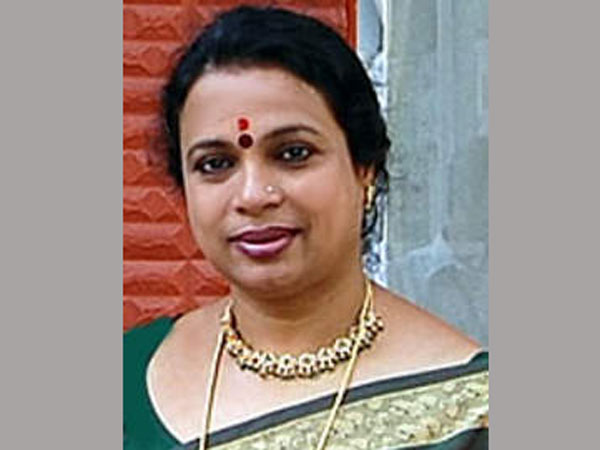 సోషల్ మీడియాలో ఉమాశ్రీపై మండిపాటు