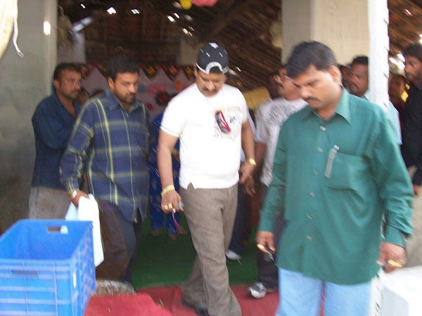  నయీంకు దావూద్‌తో లింక్స్