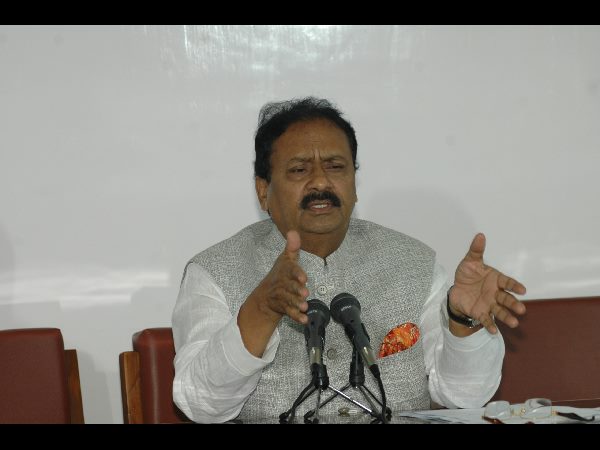  షబ్బీర్ అలీ