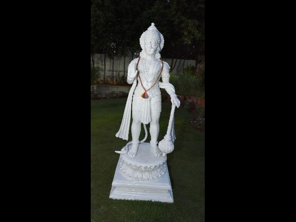 హనుమంతుని విగ్రహం