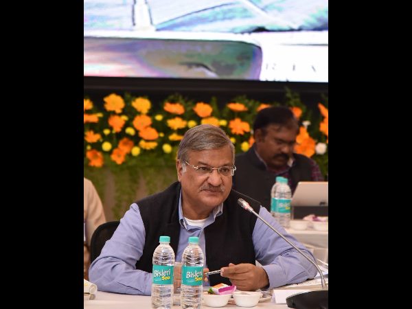  ఉద్యోగులెవరూ శారీరక శ్రమ పడాల్సిన అవసరం ఉండదు