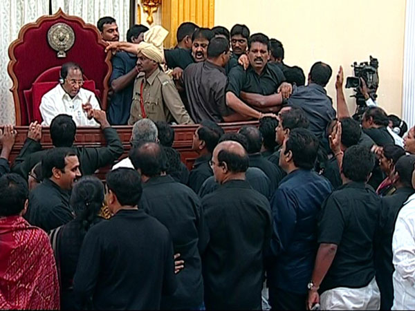AP Assembly adjourned for 10 Minutes amidst of YSRCP Ruckus