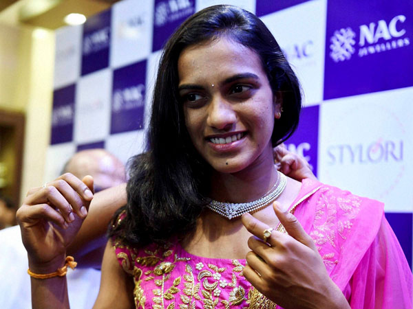 NAC Jewellers gifts diamond necklaces to PV Sindhu NAC Jewellers gifts diamond necklaces to PV Sindhu