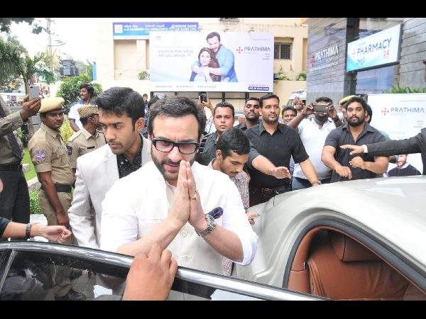  సైఫ్ అభివాదం