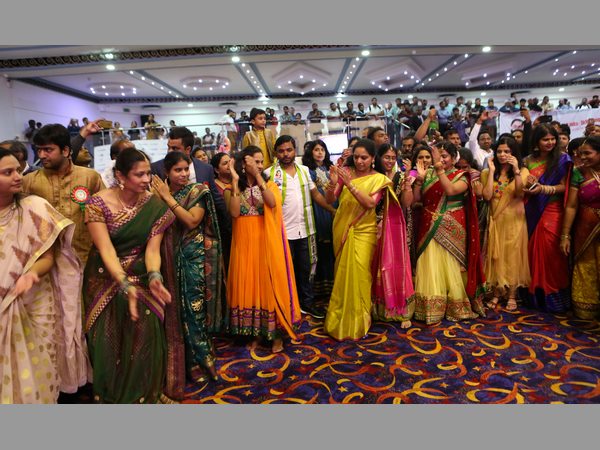 విశ్వ‌వ్యాప్తం