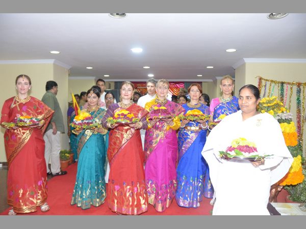 20 అడుగుల బతుకమ్మ