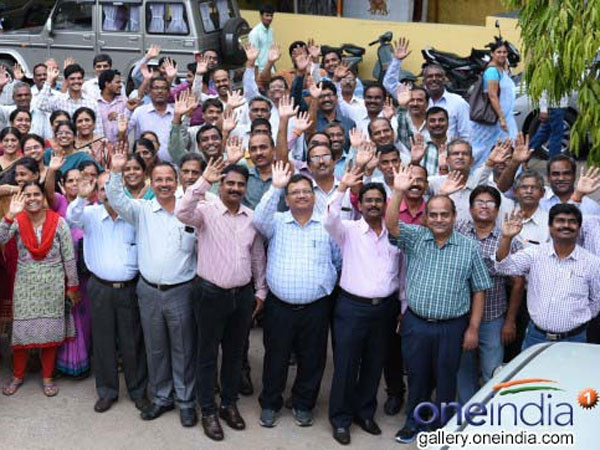 ఉద్యోగులు కూడా మారారు....