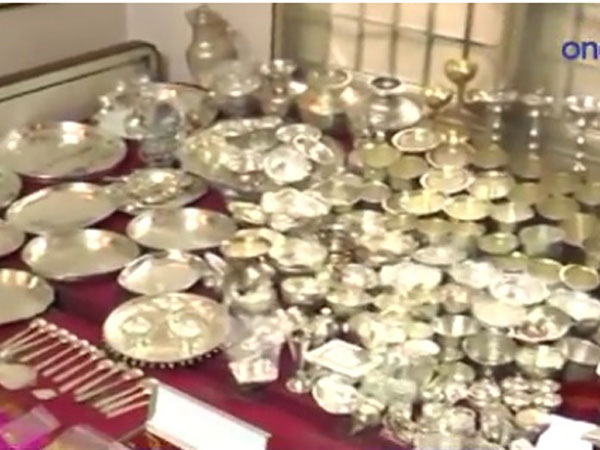 బంగారు, వెండి సామాగ్రి బంగారు, వెండి సామాగ్రి