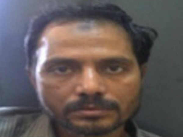 సిమీ ఉగ్ర‌వాదుల ఆచూకీని స్థానికులే తెలిపారు