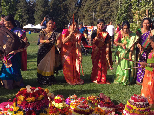 The week long bathukamma celebrations concluded by Telangana Cultural Association