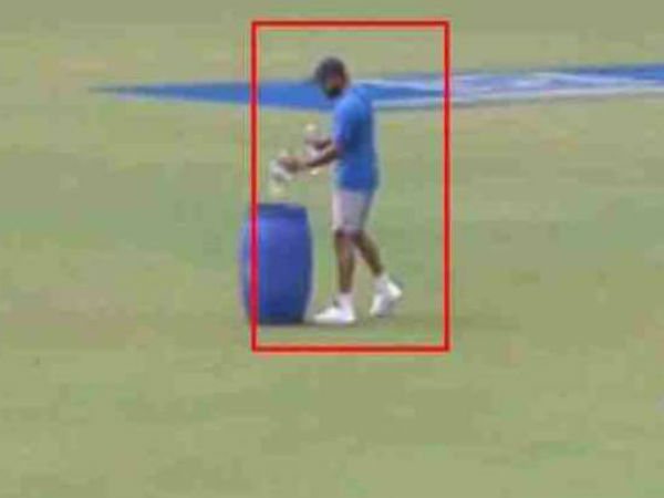 Virat Kohli's clean India effort, PM Modi lauds Test skipper Virat Kohli's clean India effort, PM Modi lauds Test skipper