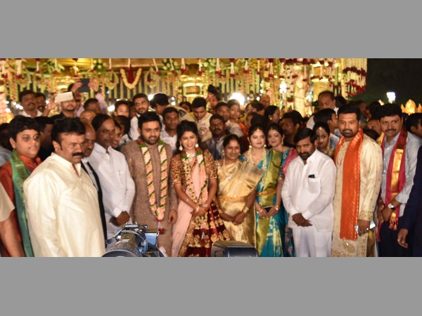 వివాహ వేడుకలకు ప్రముఖులు