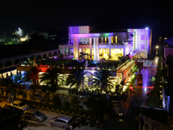 ముంబై డెకరేటర్స్