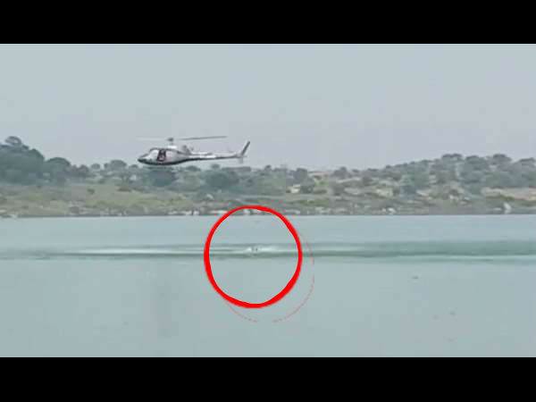 చేతులు కాలిన తరువాత ఆకులు పట్టుకున్నారు