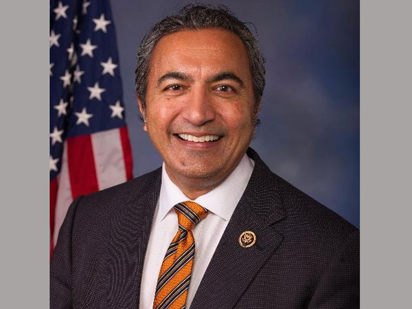 ఒకే ఒక్కడు ఈ డాక్టర్ అమీ బెరా