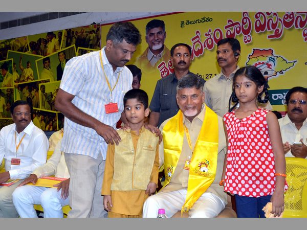 23 లక్షలని చెప్పిన చంద్రబాబు