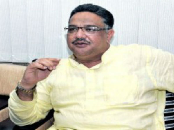 Tanveer Sait was caught on camera watching obscene pictures ! Tanveer Sait was caught on camera watching obscene pictures !