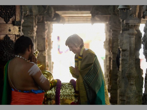 British Prime Minister Theresa May visited the Sri Someshwara Temple