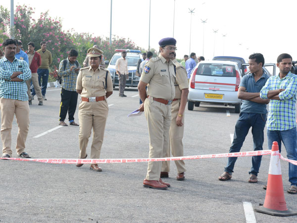 ఘటనా స్థలం వద్ద..