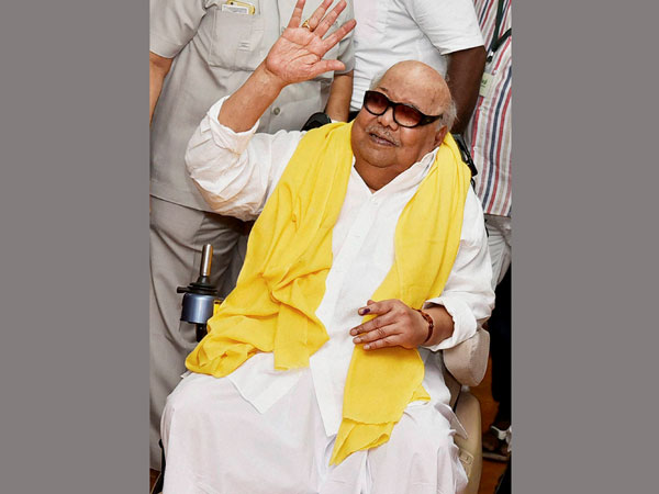 జయలలిత మృతికి కరుణానిధి సంతాపమే..