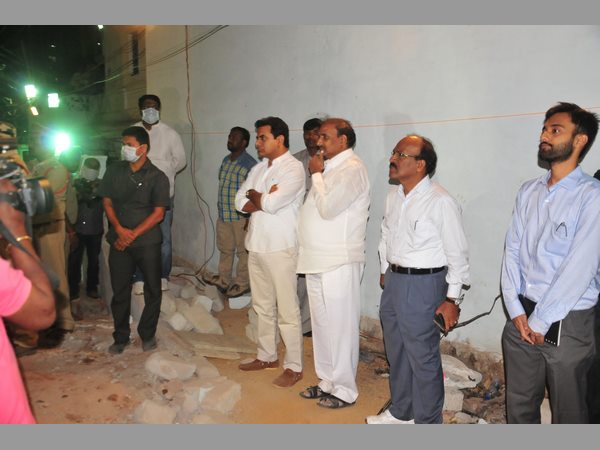 హుటాహుటిన సహాయక చర్యలు