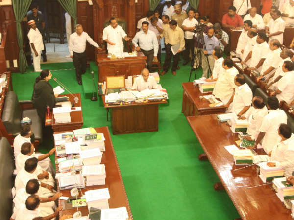 పావుగా మారుతున్న గౌతమి